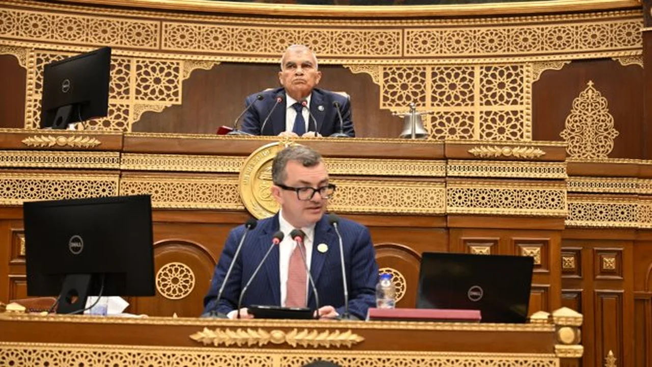 مصر تتبنى “الطموح الحذر” في خطة التنمية حتى عام 2027